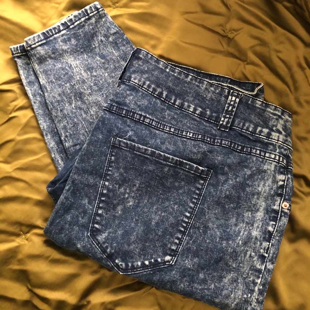 F21+ Acid Wash High Waisted Skinny Jeans
